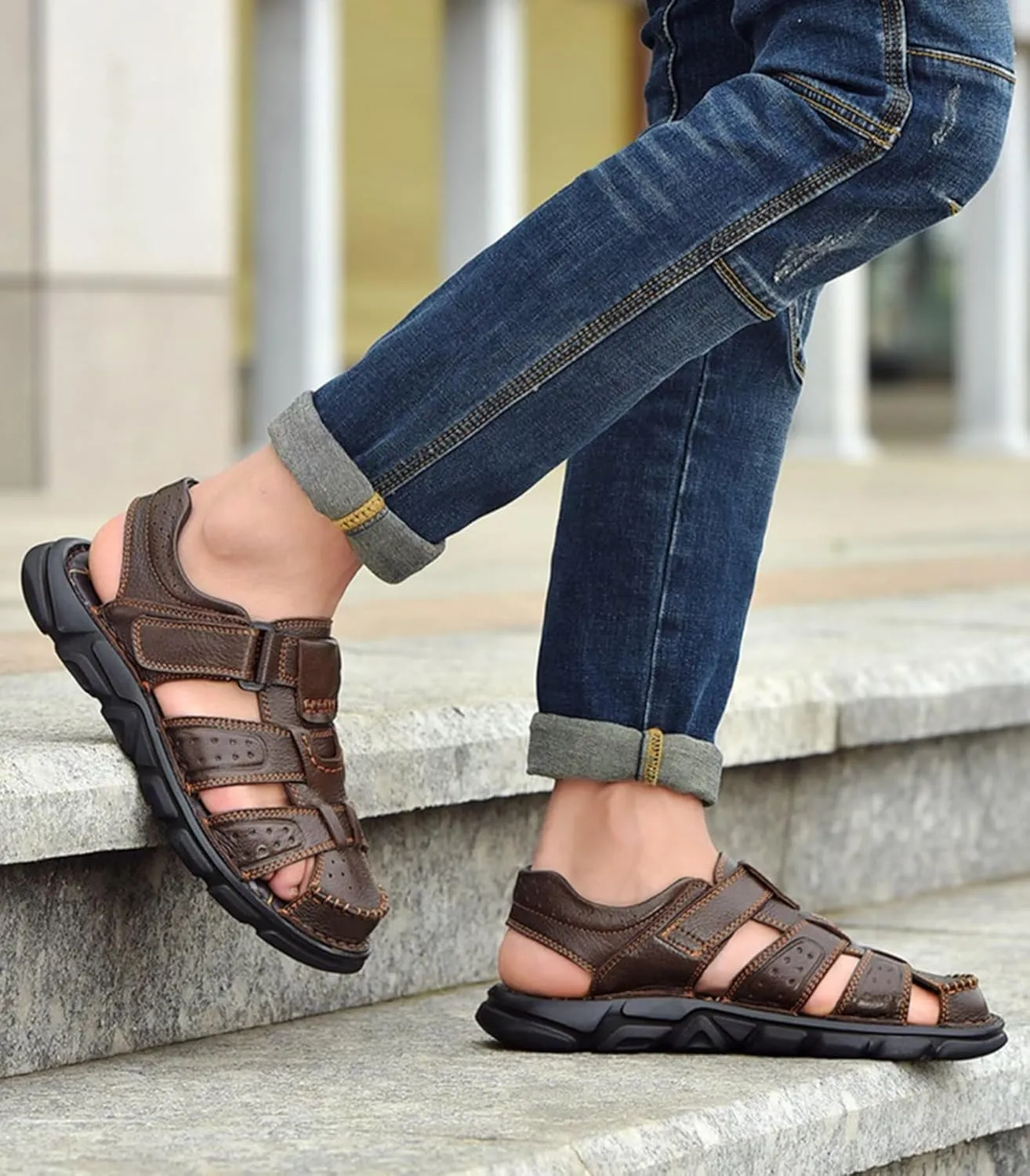 Leather Sandals Men's Closed Toe Water Shoes Summer Fisherman Sandals Athletic Outdoor Walking Hiking Sports Sandals Waterproof Beach Sandals