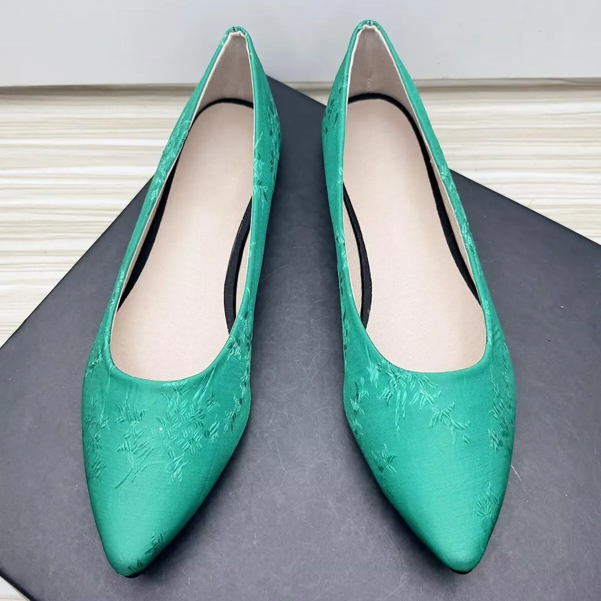 LUXINYU Women Dress Shoes Pointed Toe Satin Embroidered Upper Slip on Ballet Flats Comfortable Work Flats Low Heel Daily Walking Shoes Prom Party Shoes