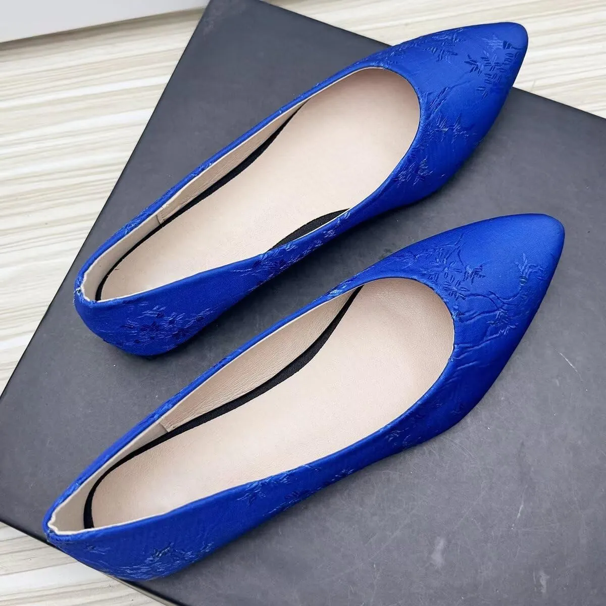 LUXINYU Women Dress Shoes Pointed Toe Satin Embroidered Upper Slip on Ballet Flats Comfortable Work Flats Low Heel Daily Walking Shoes Prom Party Shoes