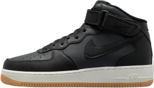 Nike Men's Low-Top Sneaker