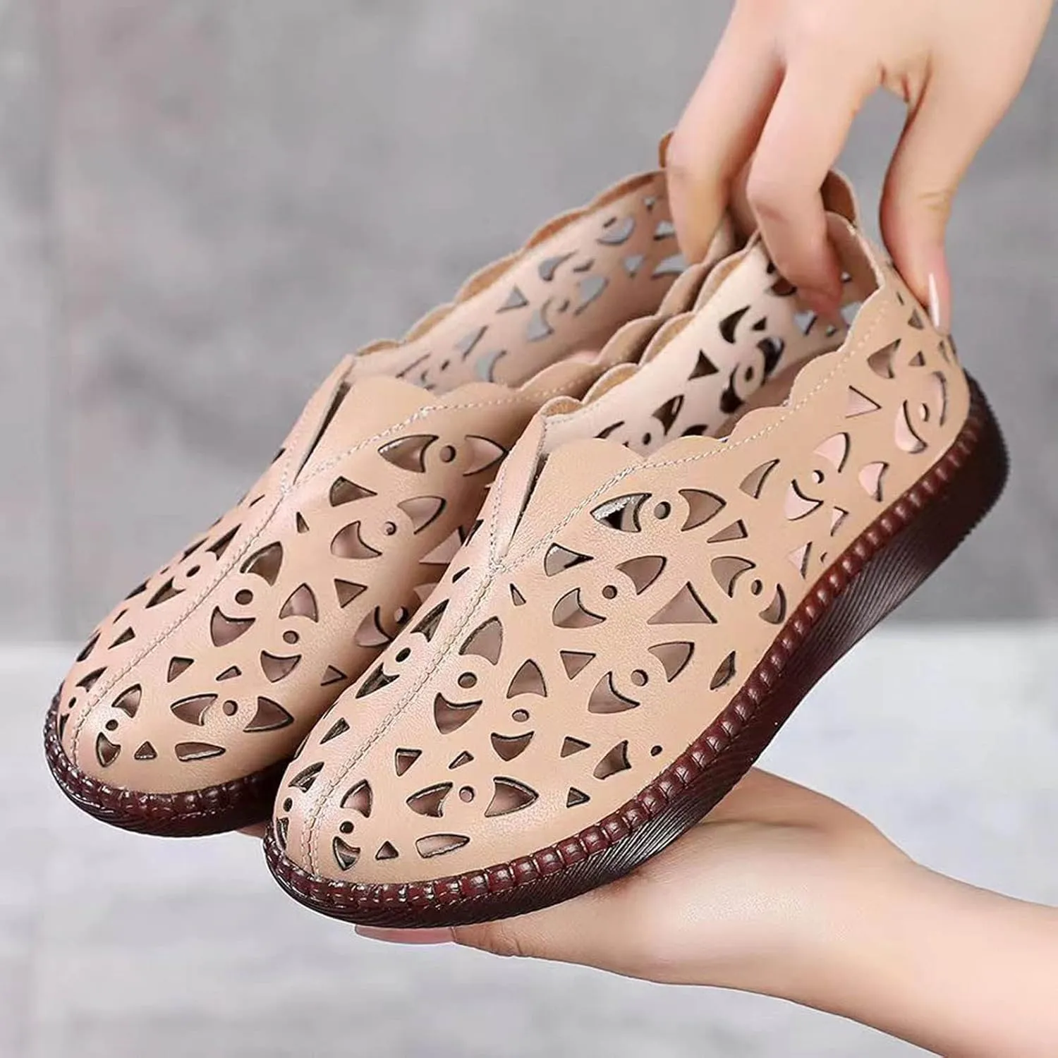 Women's Slip-On Sandals Comfortable Hollow Out Loafers Casual Closed Toe Flats Breathable Sandal Summer Footwear