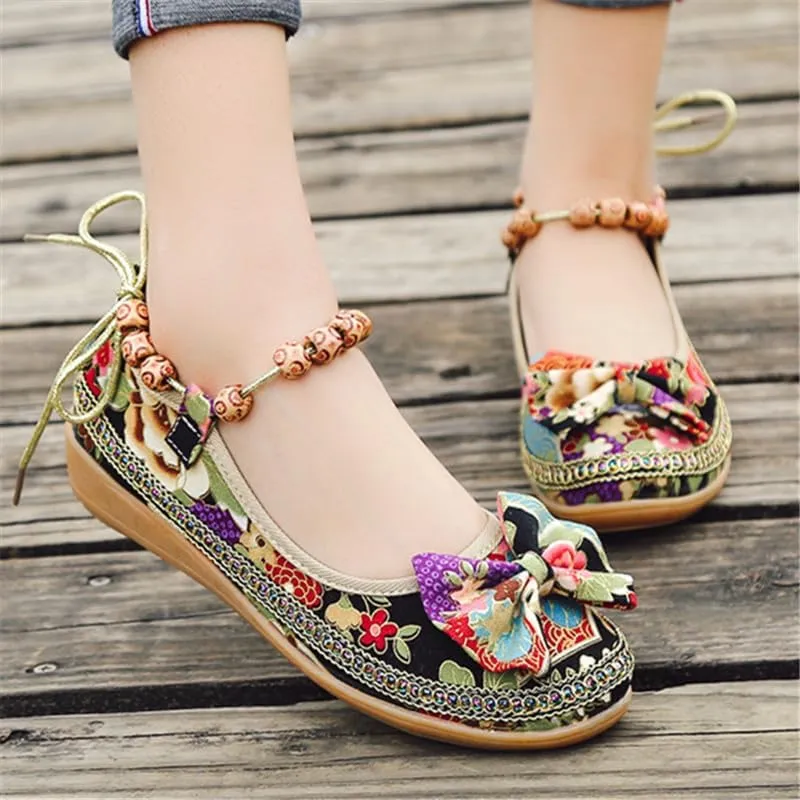 Women's Tribal Flower Platform Mules - Closed Toe Wedge Slides Sandals.Retro Ethnic Style Canvas Loafers & Slip-Ons